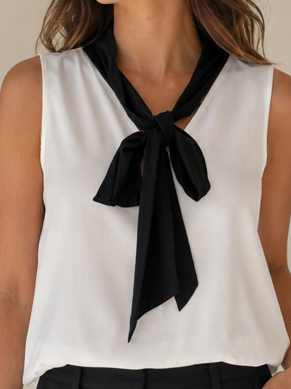 Calvin Klein White Sleeveless Tie-Neck Camisole with Black Bow L
